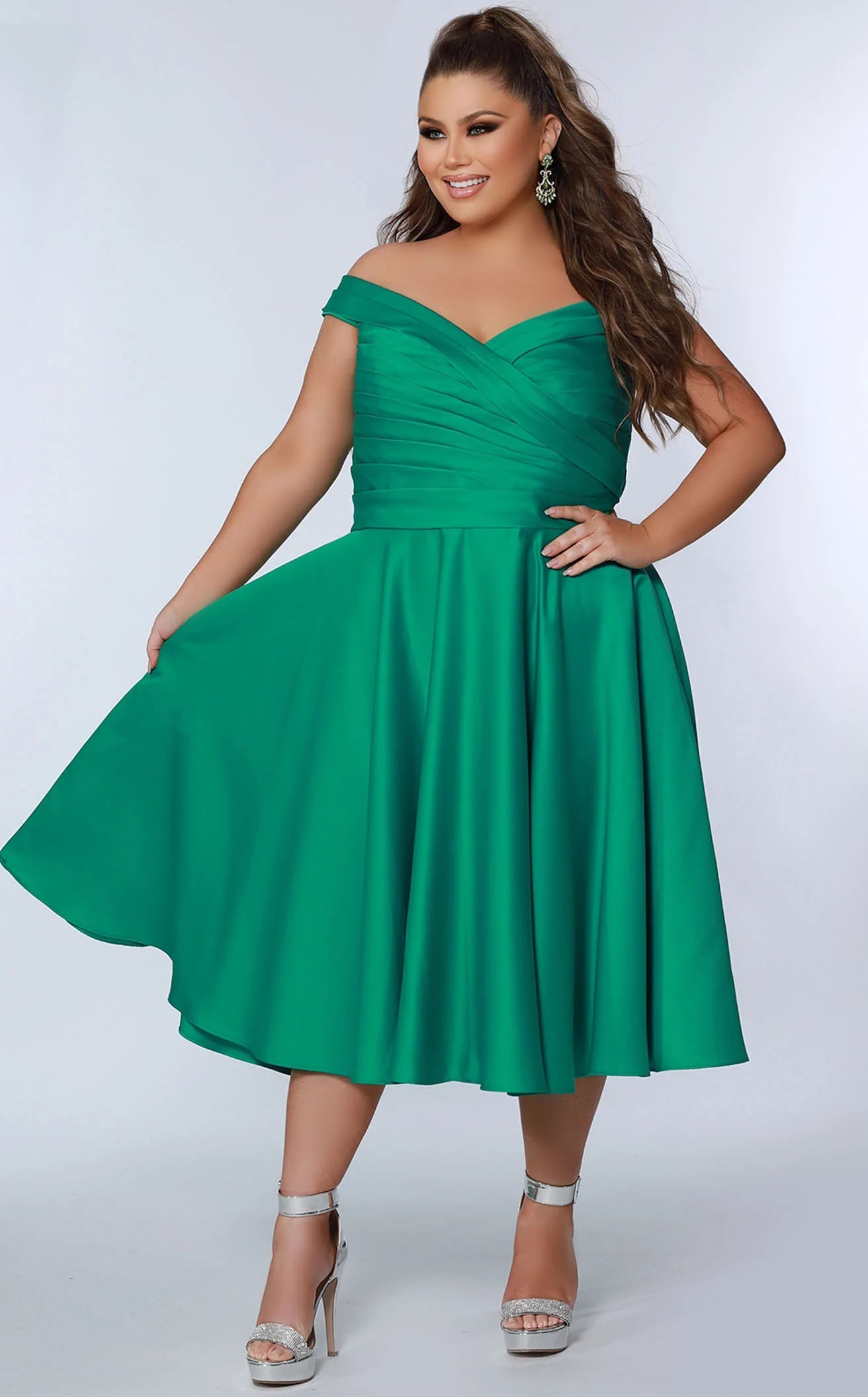 green emerald velvet dress Sydneys Closet CE2301 Dress