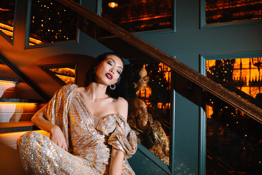 How to Pick the Right Dress for Different Lighting