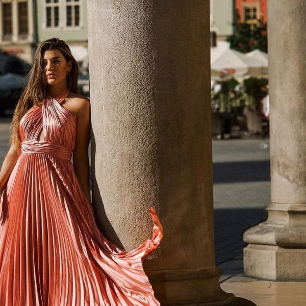 How to Coordinate a Mother of the Bride Dress for a Beach Wedding -  NewYorkDress
