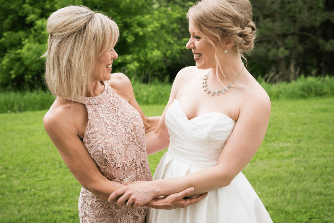 The Best Mother of the Bride Colors for Every Skin Tone