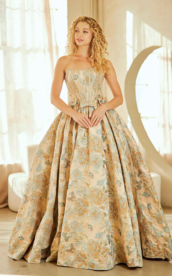 Amelia Couture 8068 Champagne