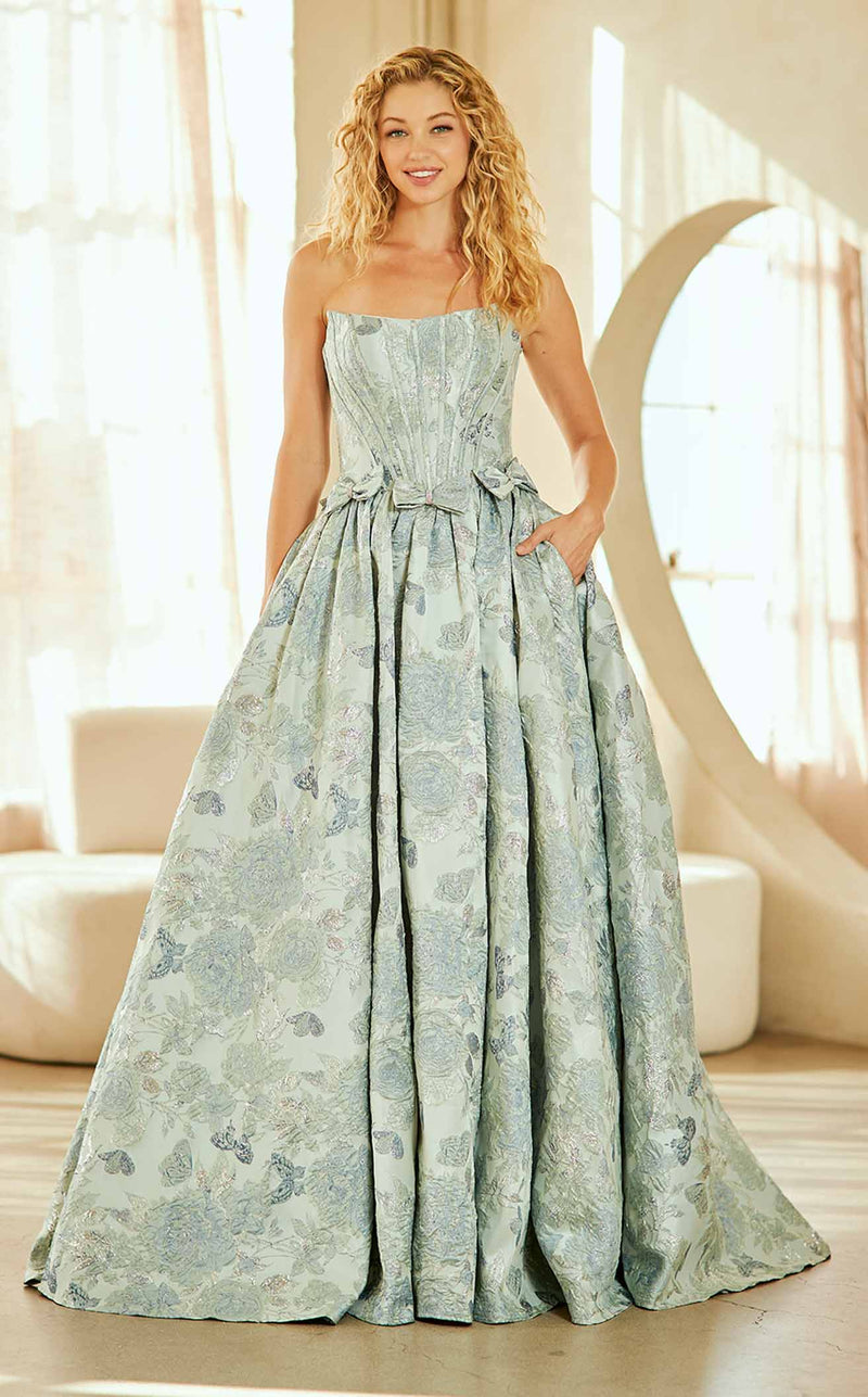 Amelia Couture 8068 Dusty-Mint