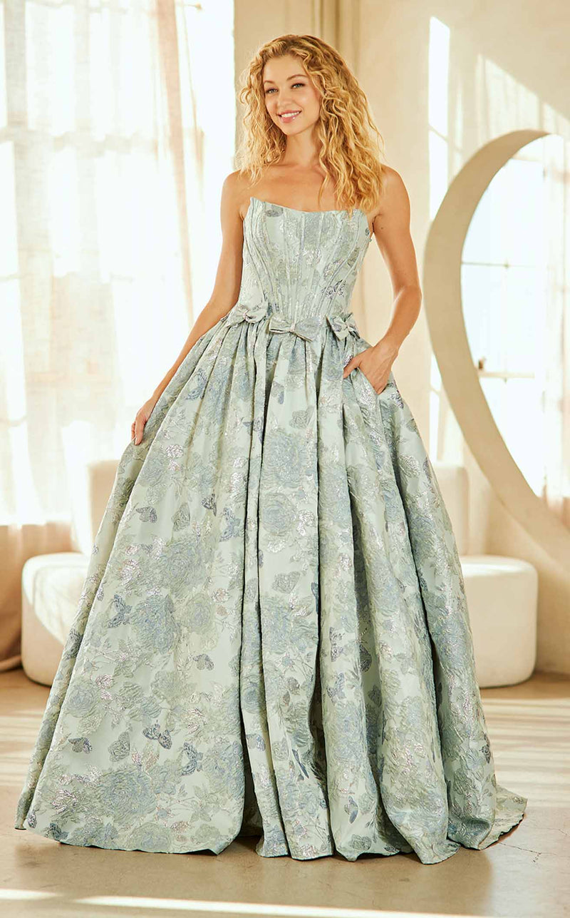 Amelia Couture 8068 Dusty-Mint