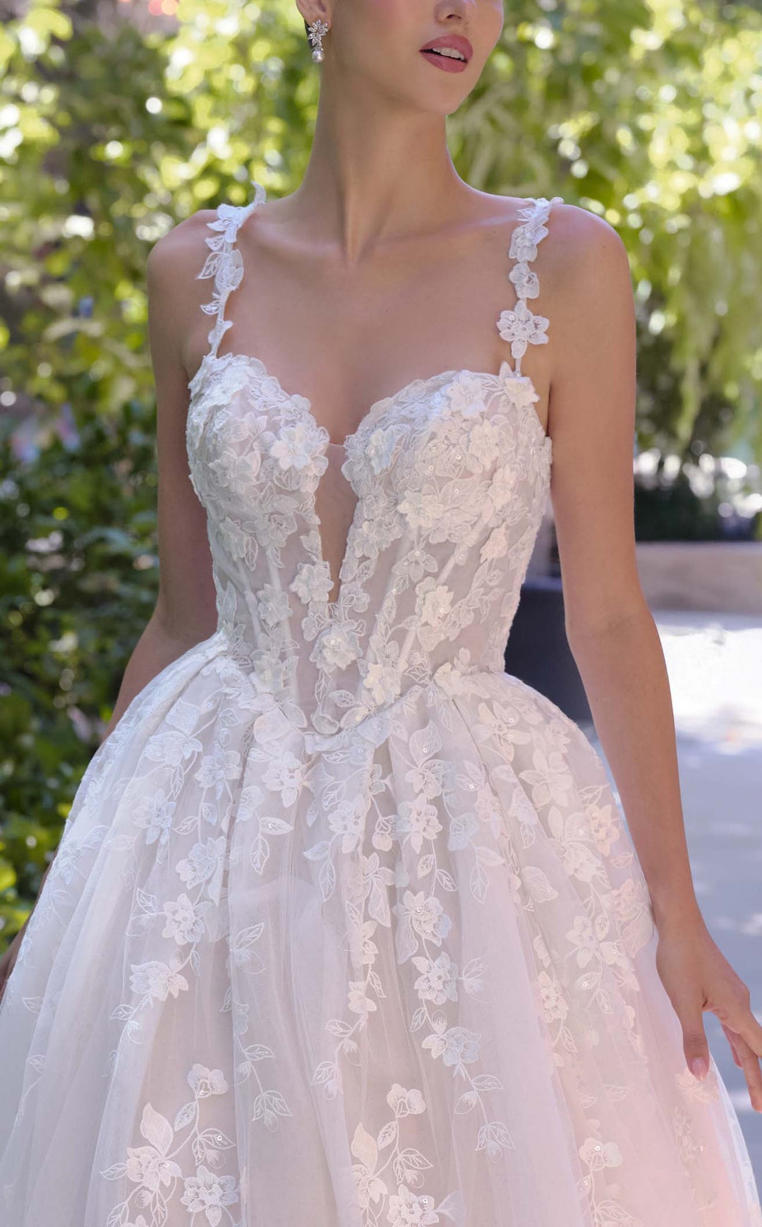 Andrea and Leo WL058 Off White/Nude