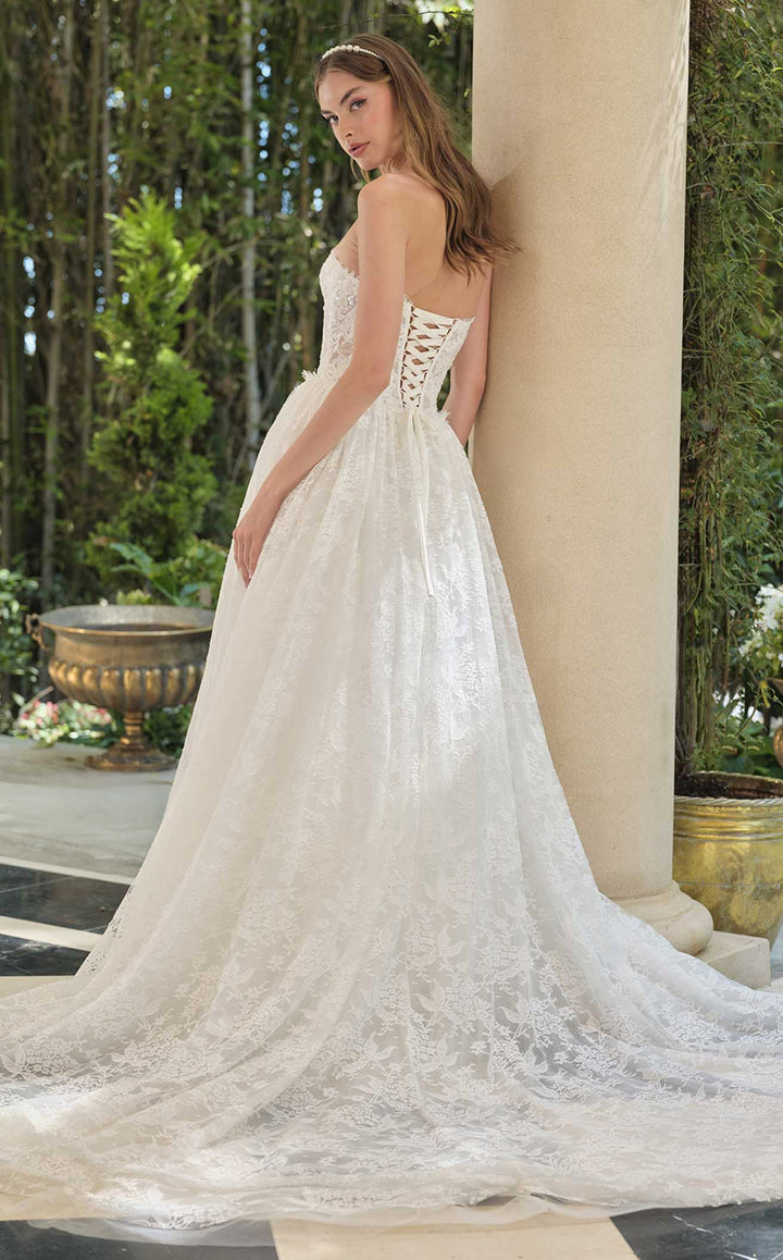 Andrea and Leo WL061 Off White