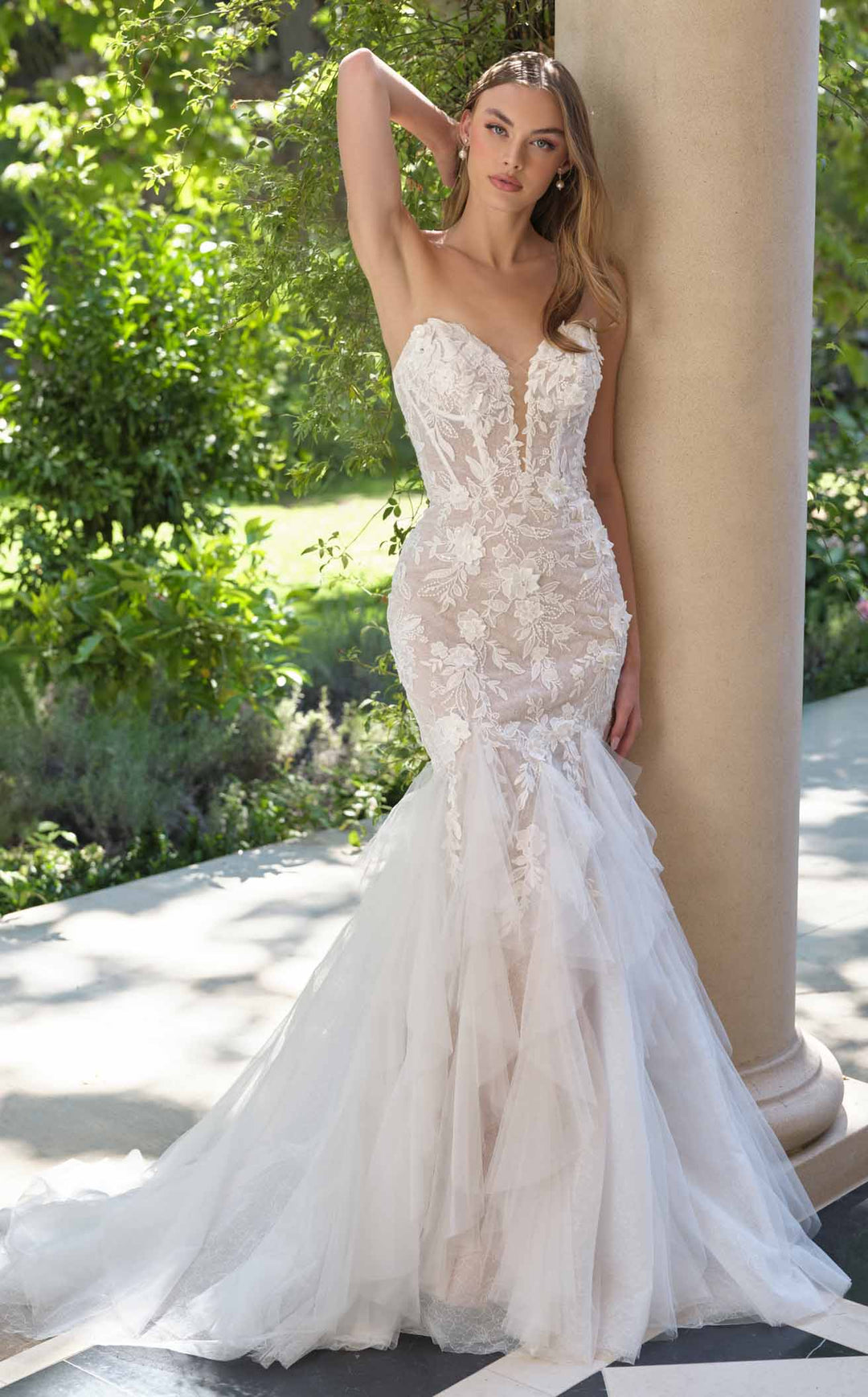 Andrea and Leo WL062 Off White/Nude