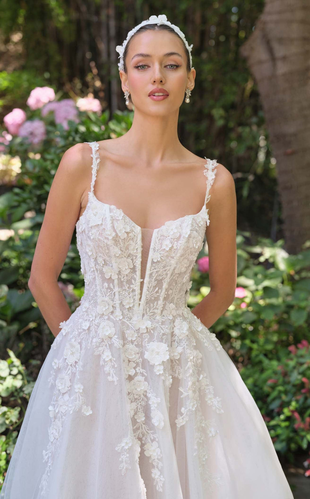 Andrea and Leo WL063 Off White/Nude