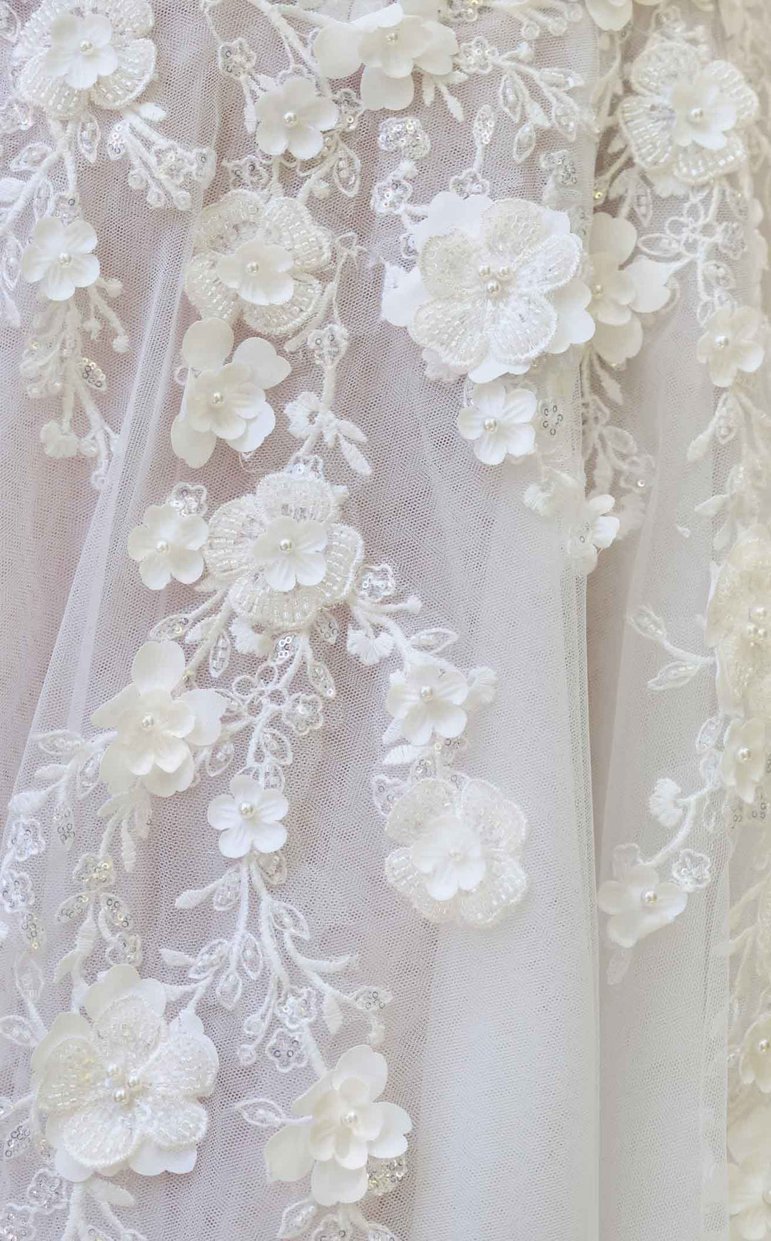 Andrea and Leo WL063 Off White/Nude