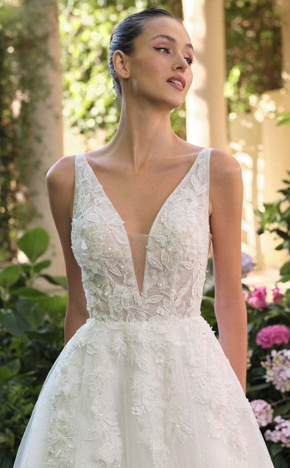 Andrea and Leo WL064 Off White
