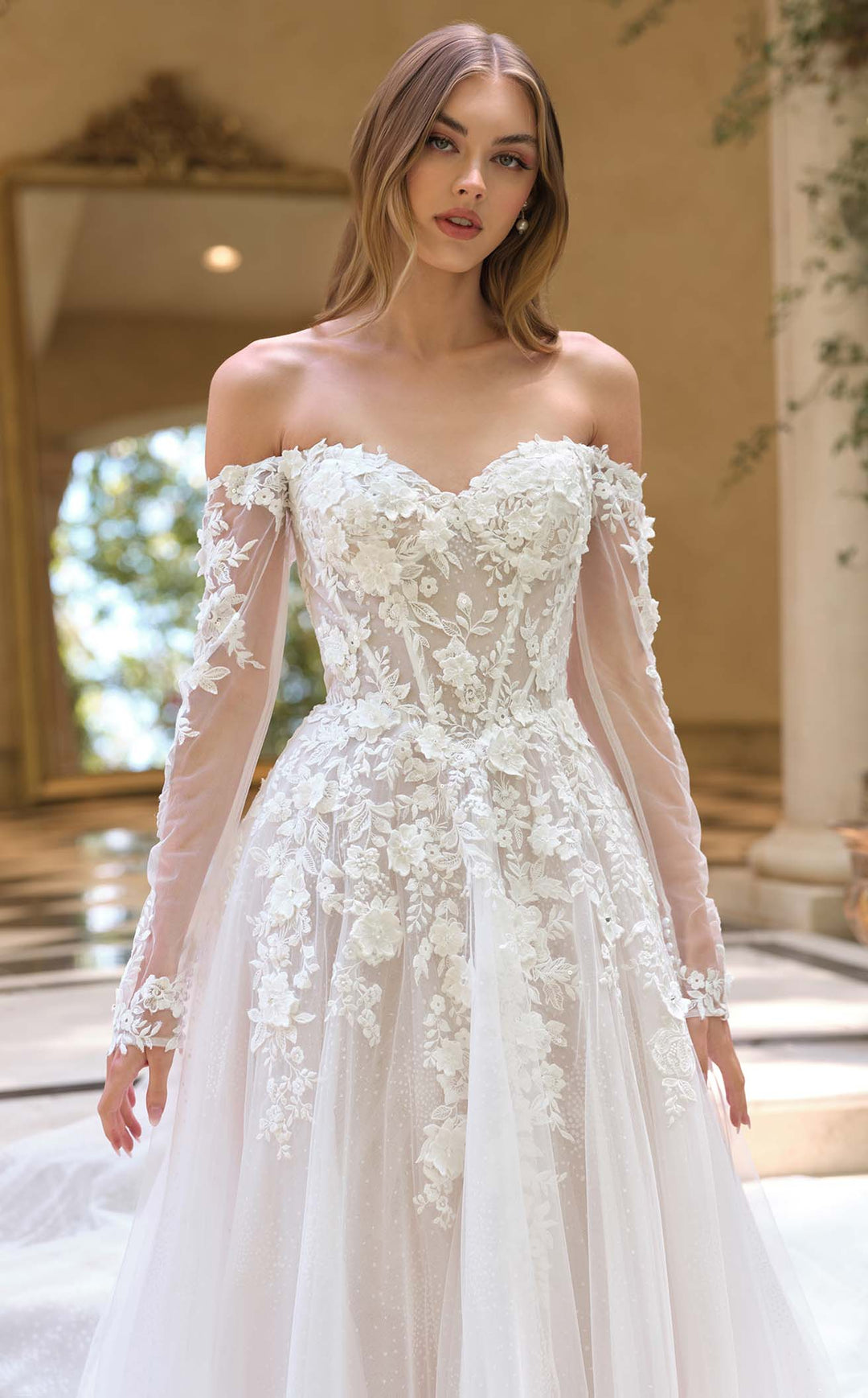 Andrea and Leo WL067 Off White/Nude
