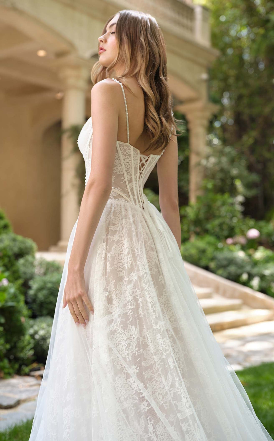 Andrea and Leo WL069 Off White/Nude