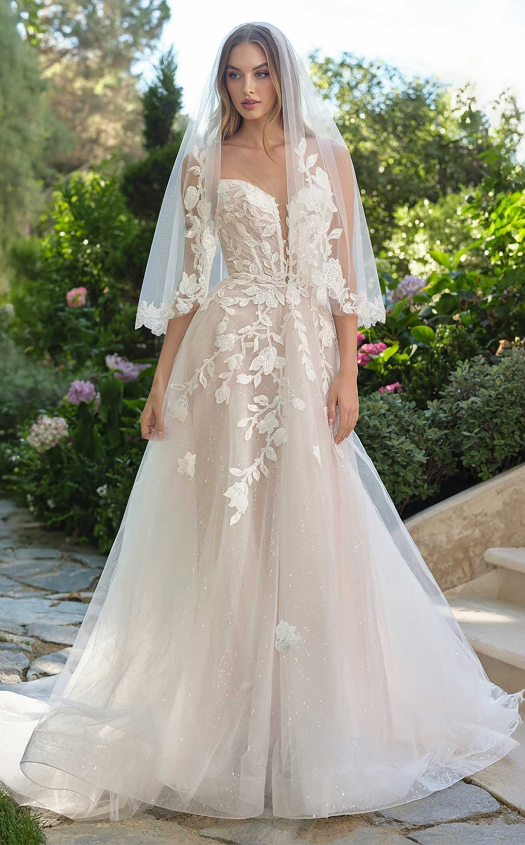 Andrea and Leo WL070 Off White/Nude