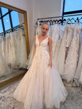 Andrea and Leo A1028W French-White