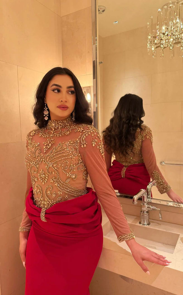 Iyza Belaar Bahar Red