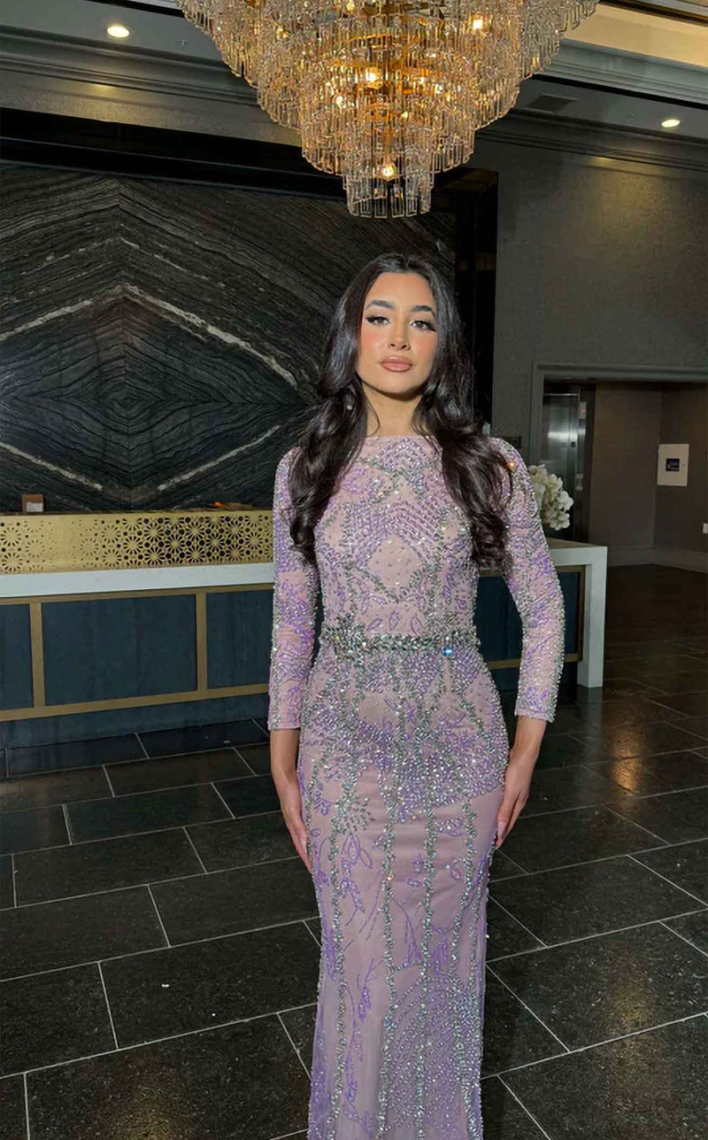 Iyza Belaar Fariza Lilac