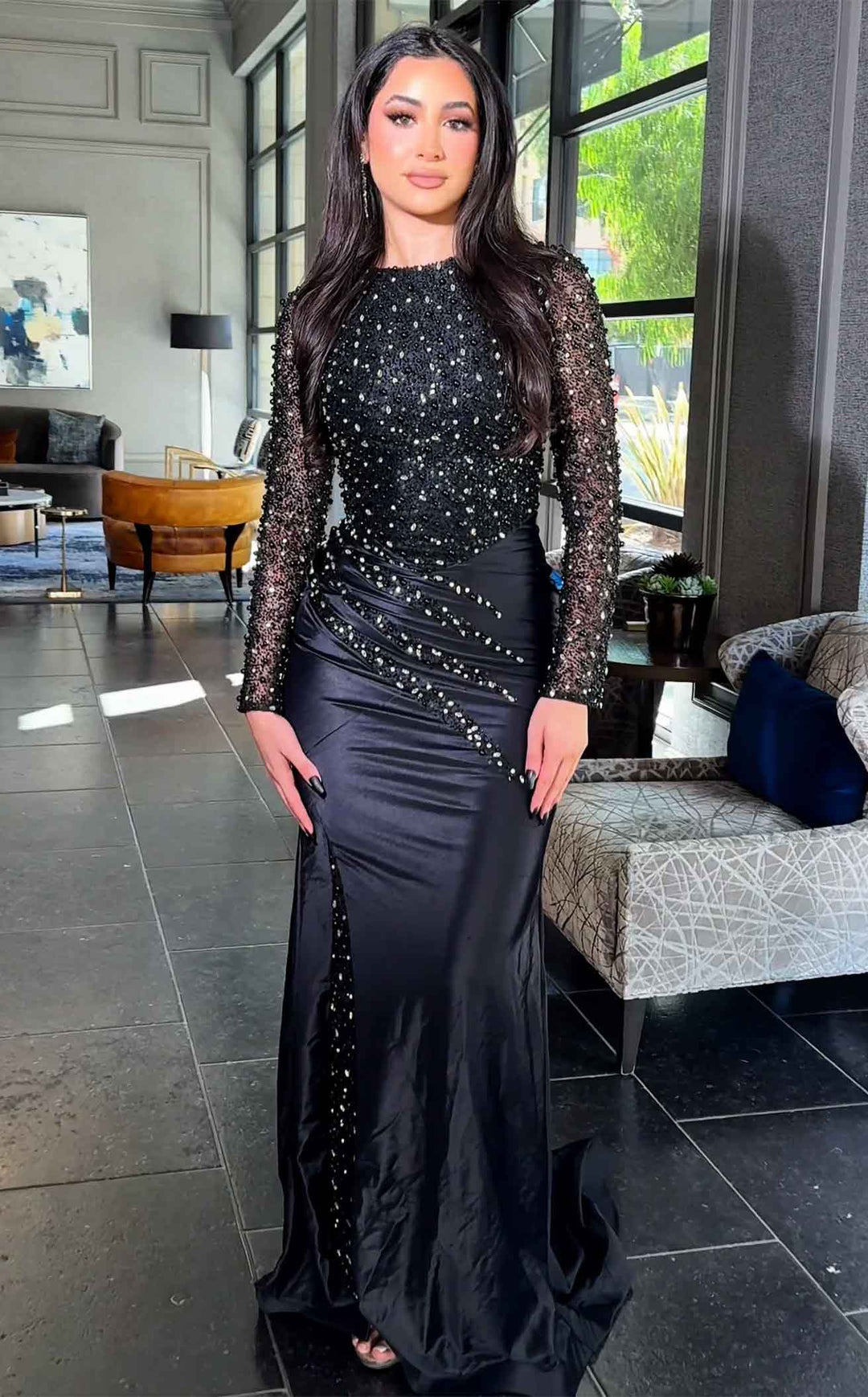 Iyza Belaar Isra Black