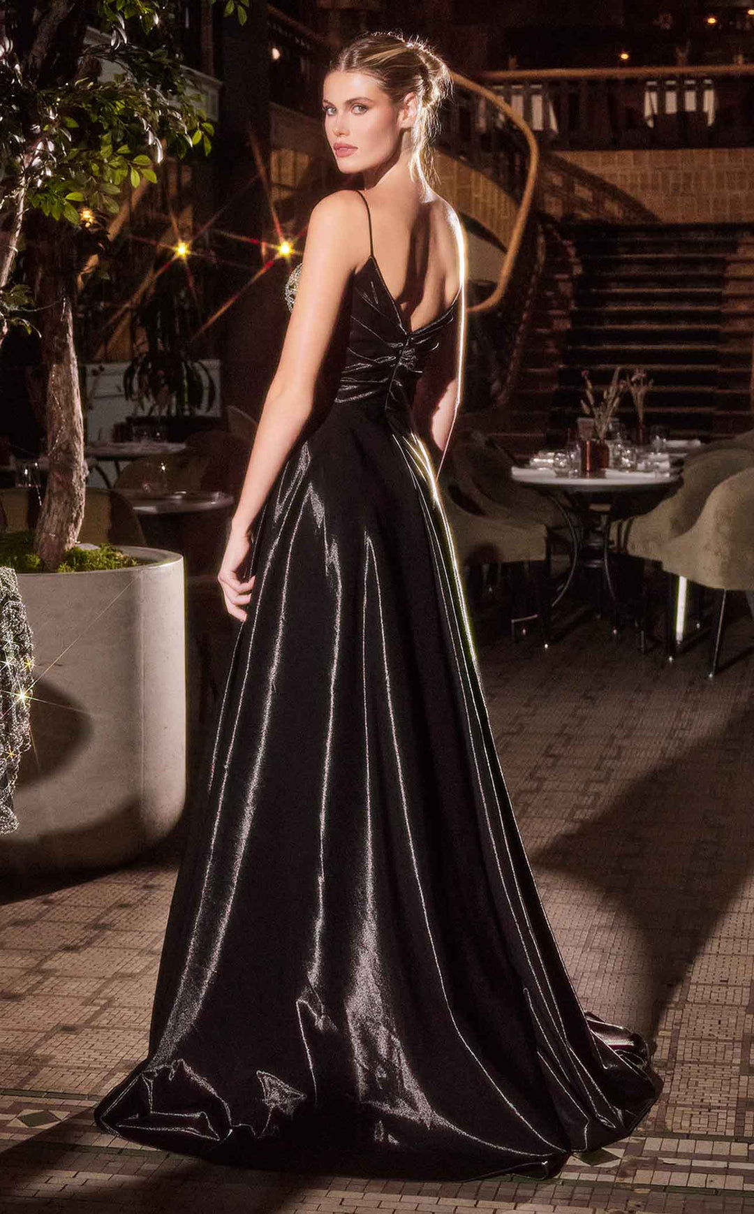LaDivine J882 Black