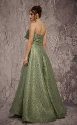 MNM Couture Q3355 Mint