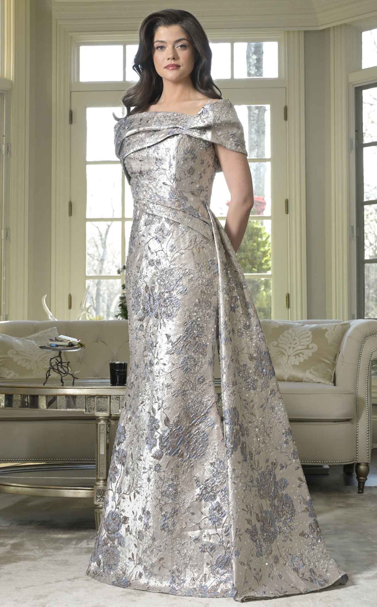 Elegant Jumpsuits for the Mother of the Bride or Groom: A Stylish Twist on  Wedding Attire – Adrianna Papell, image size:1200x1931