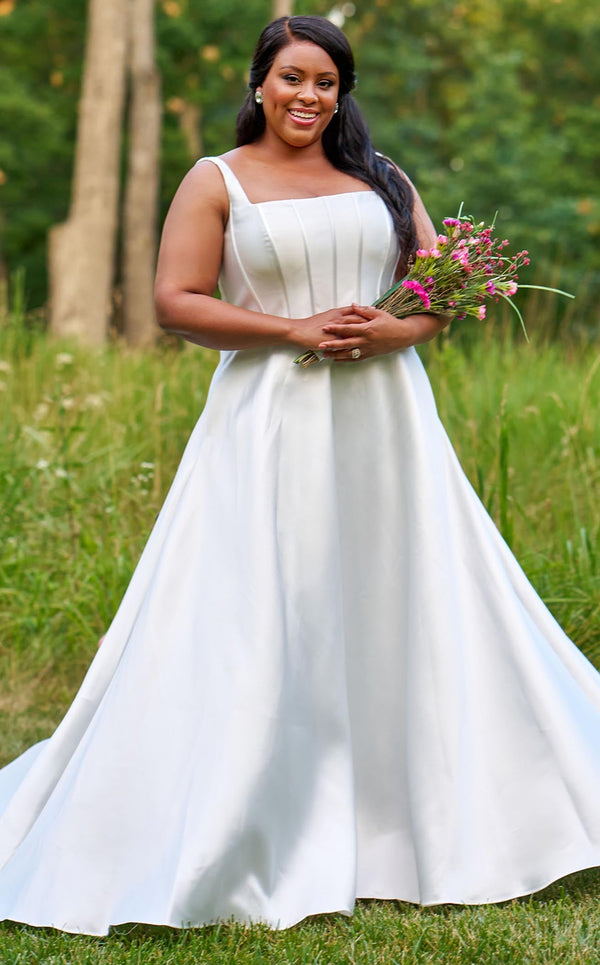 Sydneys Closet SC5334 Diamond White