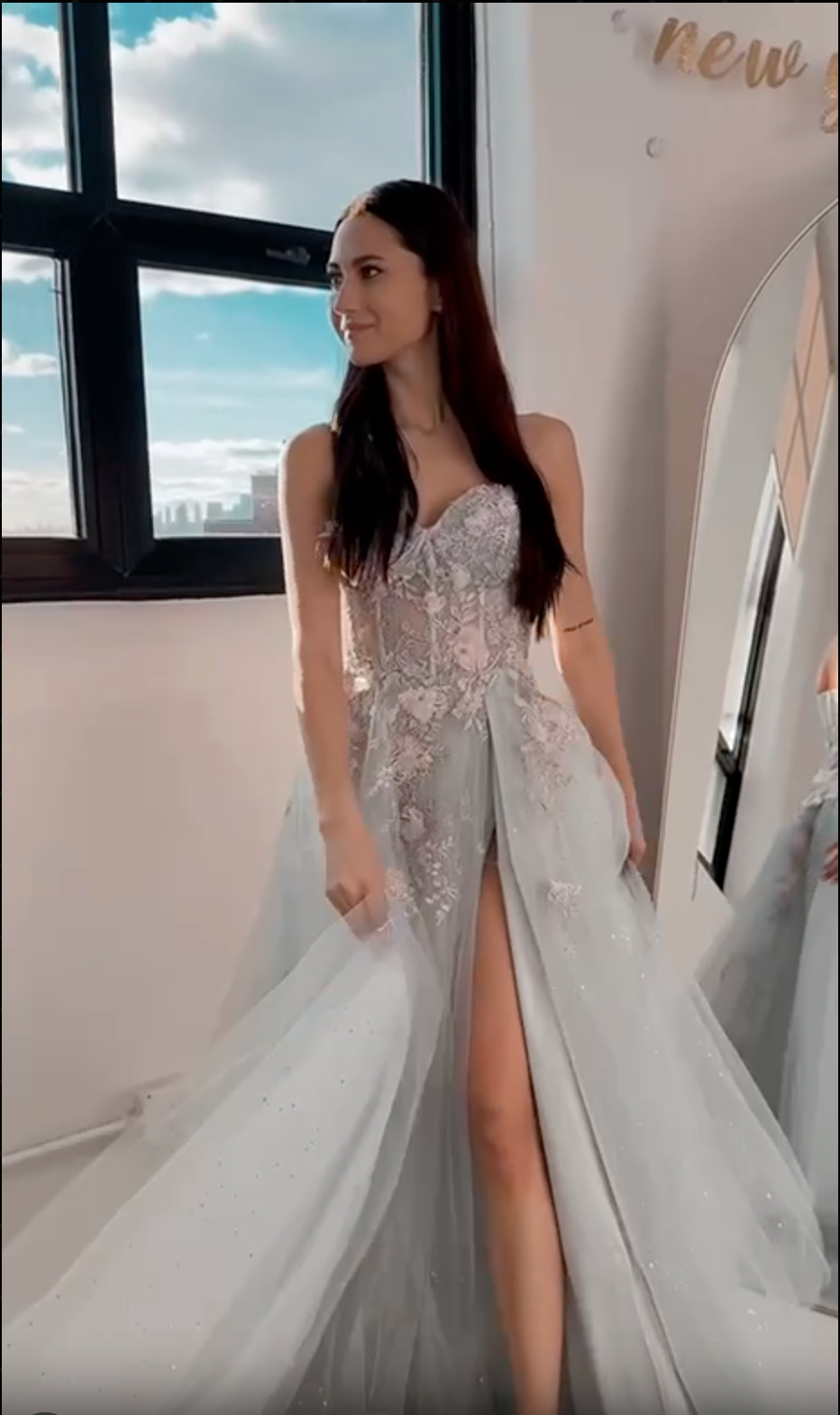 Andrea and Leo A1089 Sage