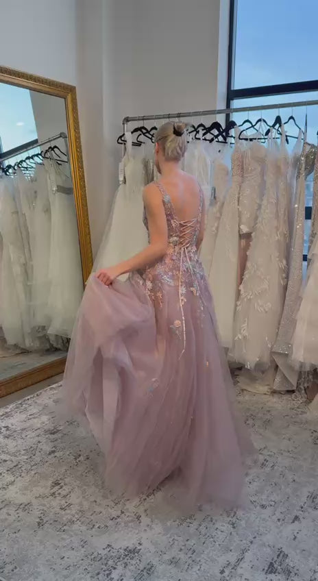 Andrea and Leo A1394 Mauve
