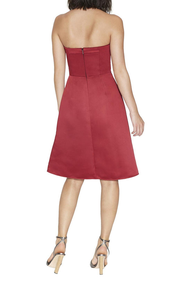 Halston Heritage SAF151826C Dahlia