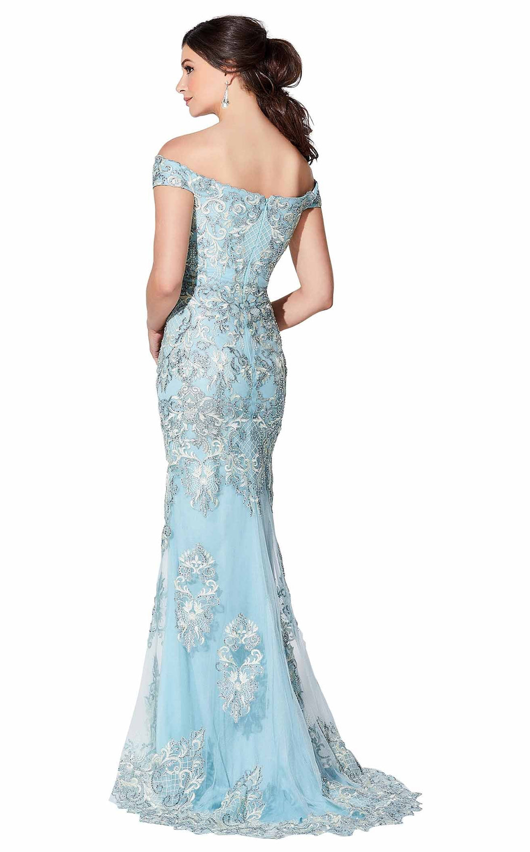 Ivonne D 119D45