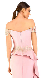 Janique 1945 Blush