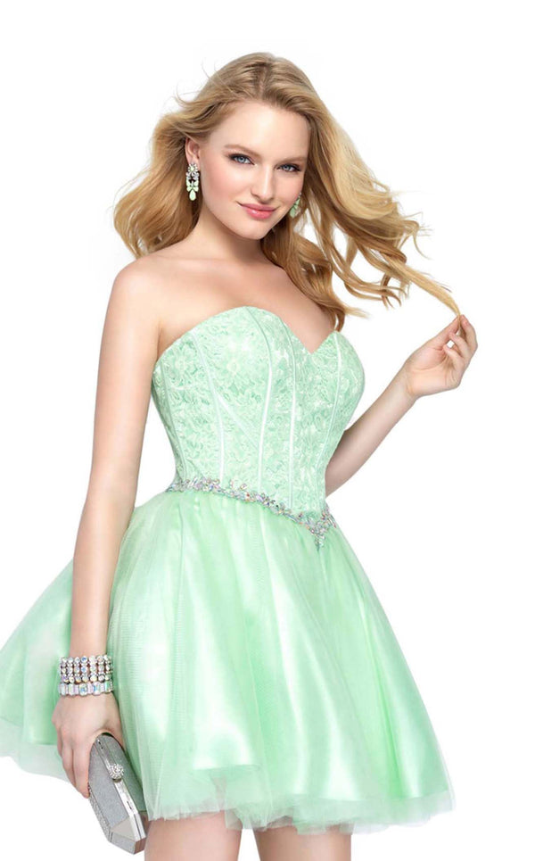 Alyce 3682 Mint