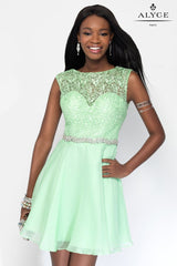 Alyce 3687 Mint