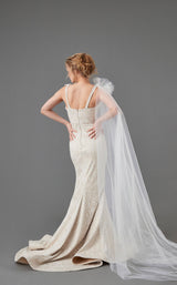 In Couture 5105 Ivory