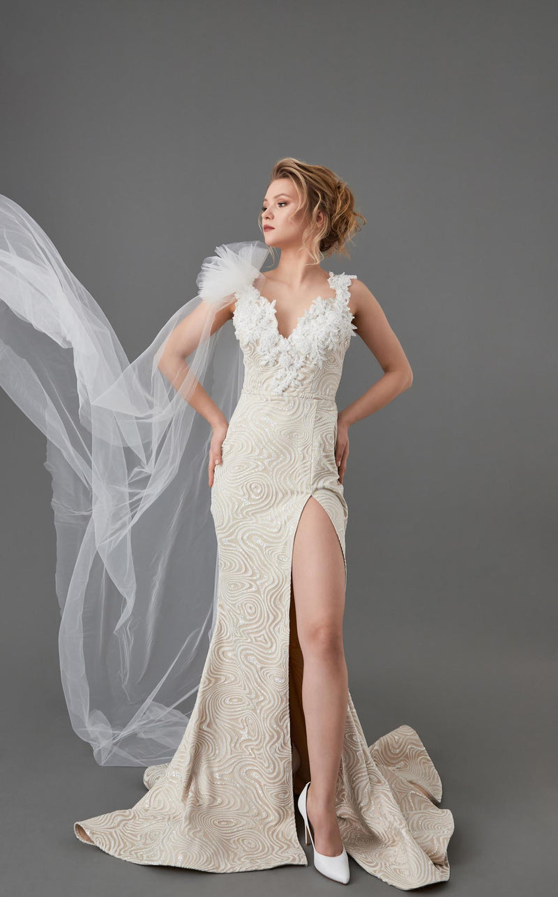 In Couture 5105 Ivory