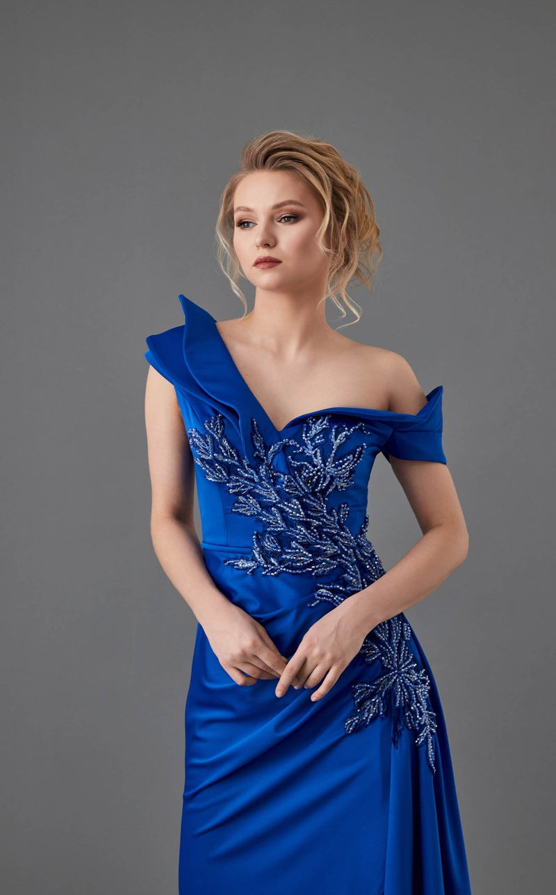 In Couture 5117 Royal Blue