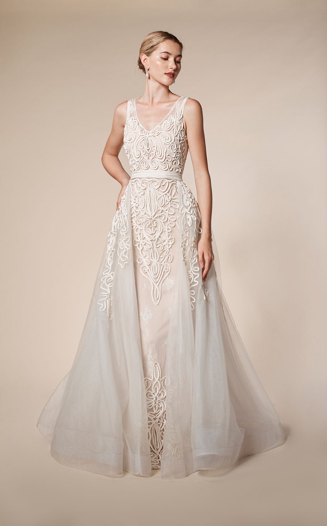 Andrea and Leo 5143 Off-White