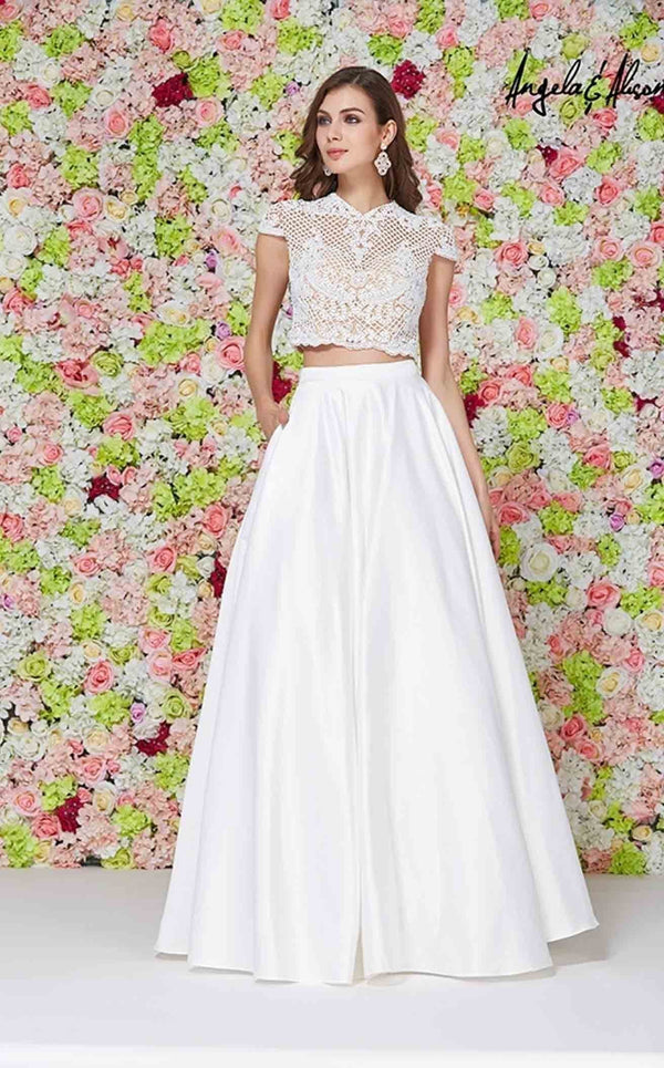 Angela and Alison 61121 White