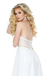 Jasz Couture 6454 Ivory/Gold