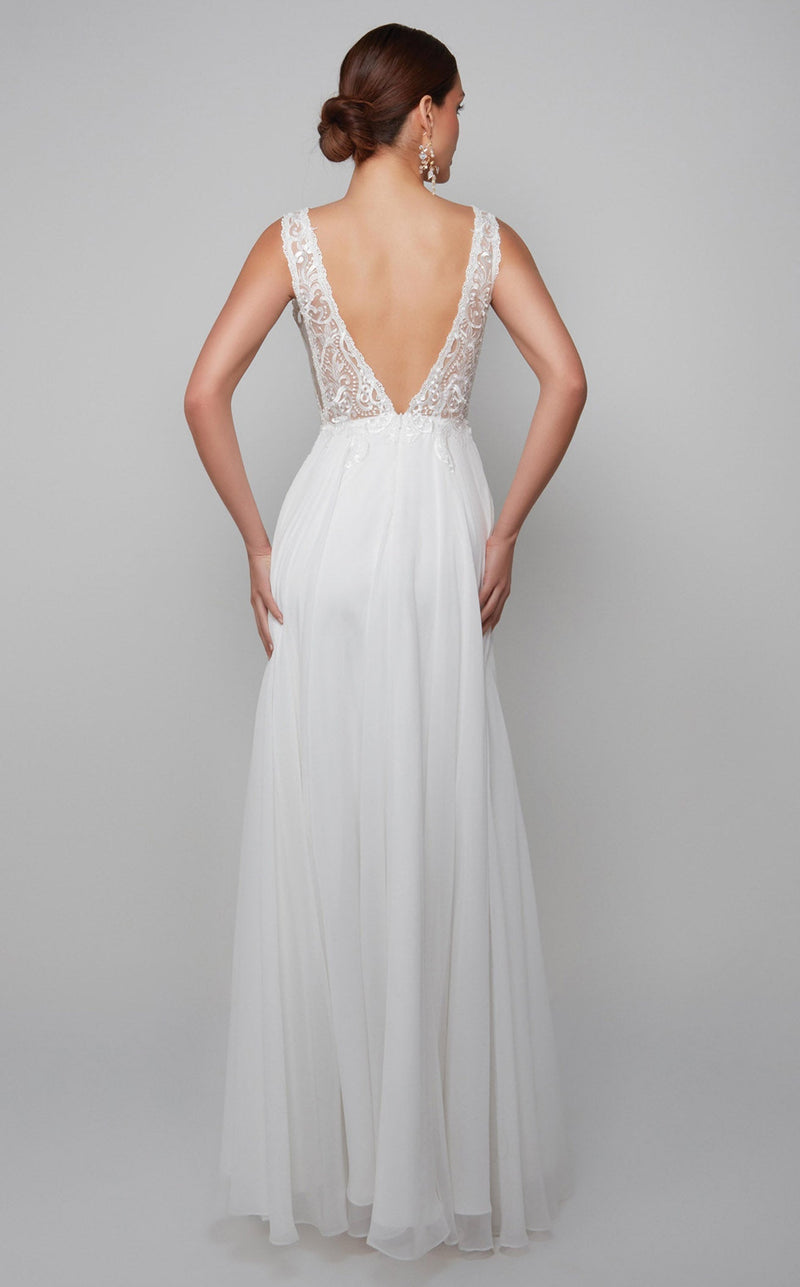 Alyce 7072 Diamond White