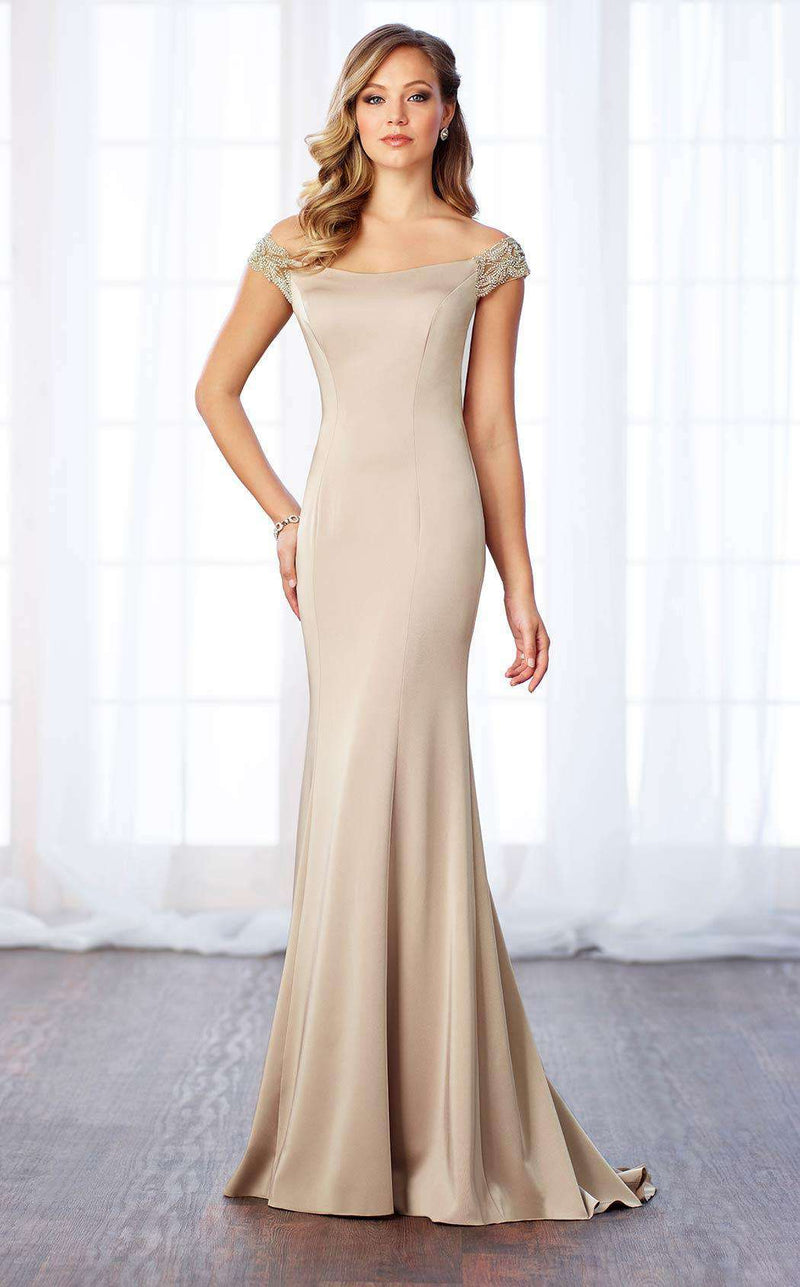 Cameron Blake 217633 Champagne