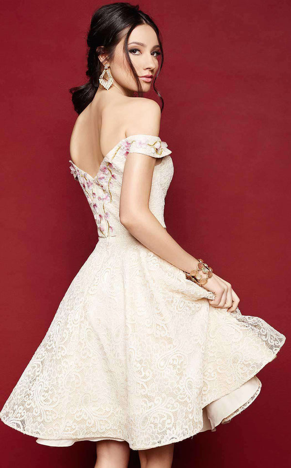 Clarisse 3379 Ivory/Champagne