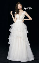 Angela and Alison 81025 Ivory