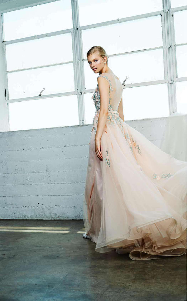 Andrea and Leo 5156 Peach