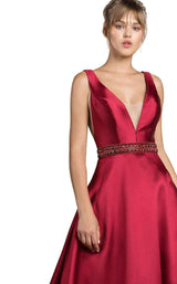 Andrea and Leo A0200 Burgundy