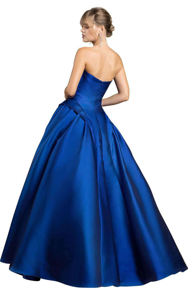 Andrea and Leo A0262 Royal