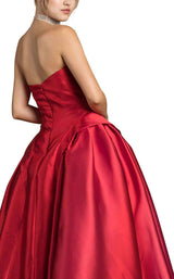 Andrea and Leo A0262 Red