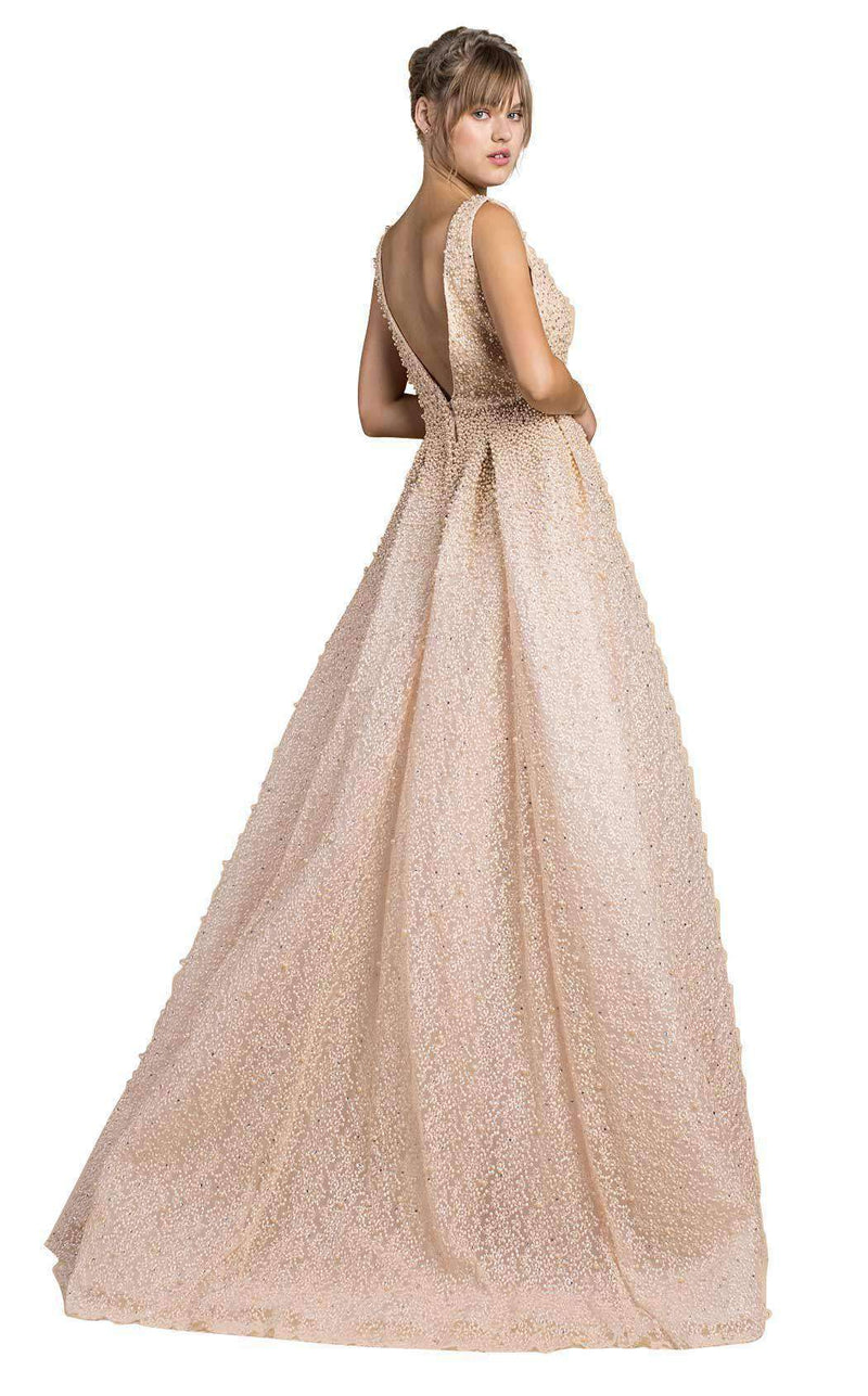 Andrea and Leo A0379 Champagne