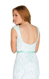 Vienna Prom V8810 Mint