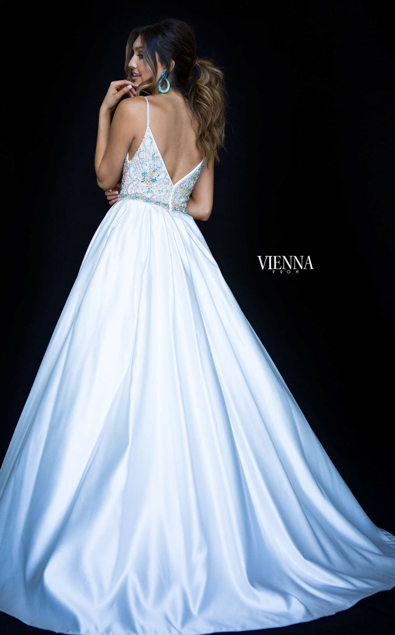 Vienna Prom V9983
