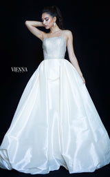 Vienna Prom V9984