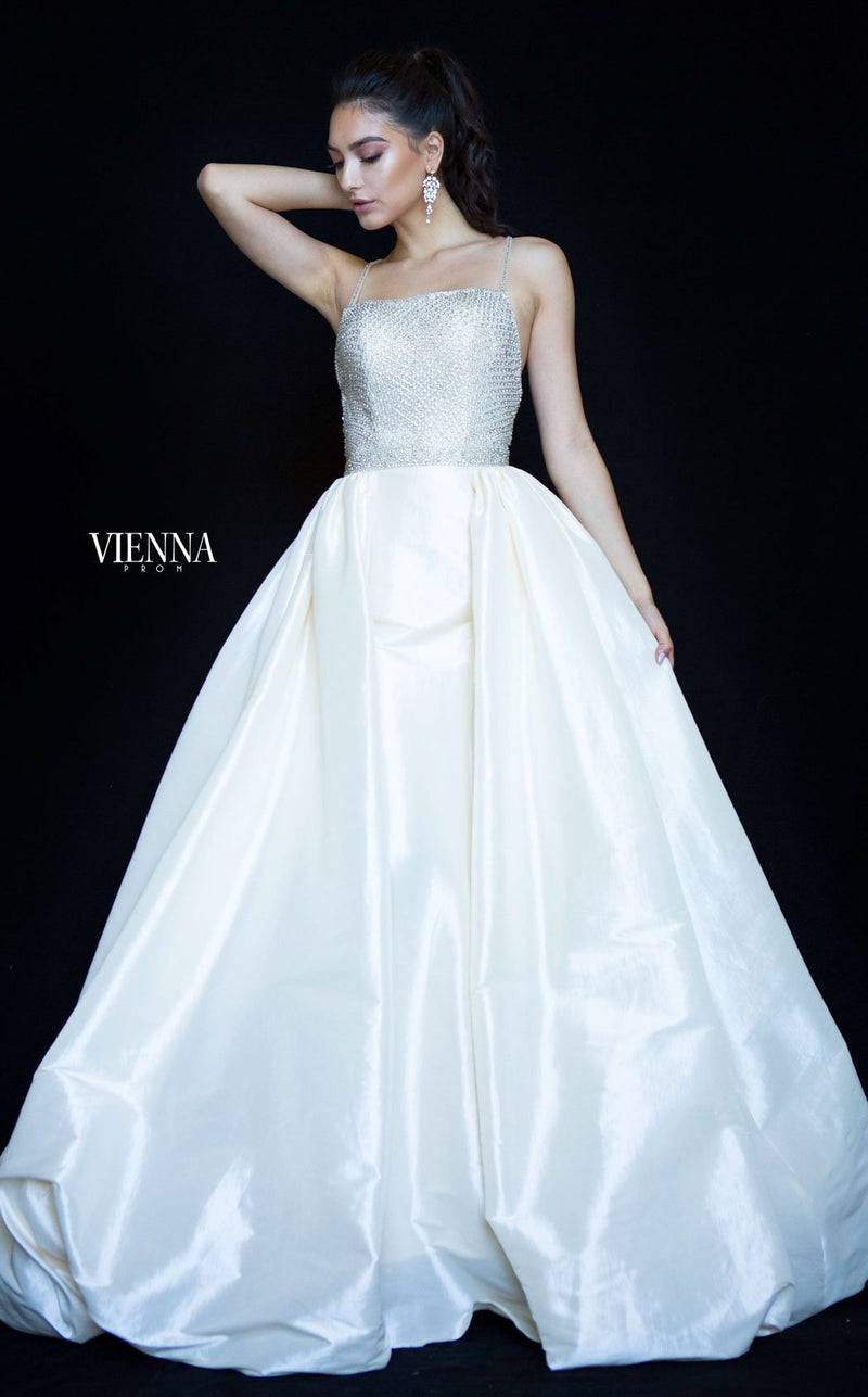 Vienna Prom V9984